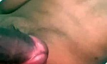 Геј аматерски видео перуанског и бразилског мушкарца који мастурбира