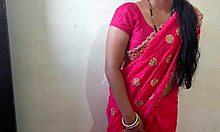 Indyjska szwagierka dostaje swoją cipkę ruchaną w gorącym domowym filmie