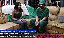 Aria Nicoles segunda visita à clínica kinky do Dr. Tampas para um exame de ginecologia e encontro sexual