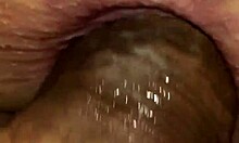 Petite amie excitée profite de sexe anal intense et d'éjaculation faciale dans une vidéo maison