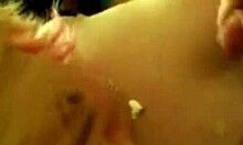 Engolindo vídeo de buceta comendo esperma gosmento salgado