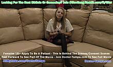Bezchybná tínedžerka Ava Siren hrá v videu s názvom Doctor-Tampa s zameraním na fetiš