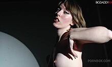 Първият групов секс на Дейзи, френско момиче с голям задник