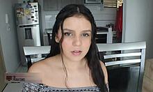 Latina berbokong besar mendapatkan vaginanya dan pantatnya dientot dalam video buatan sendiri
